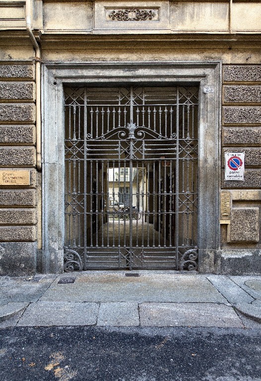 Portone del ghetto, in via Bogino 17
