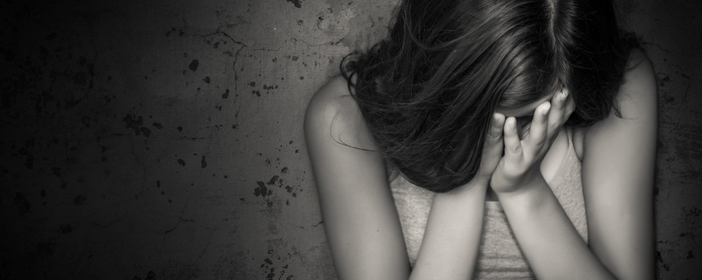 Arrestati 2 giovani per violenza sessuale di gruppo.