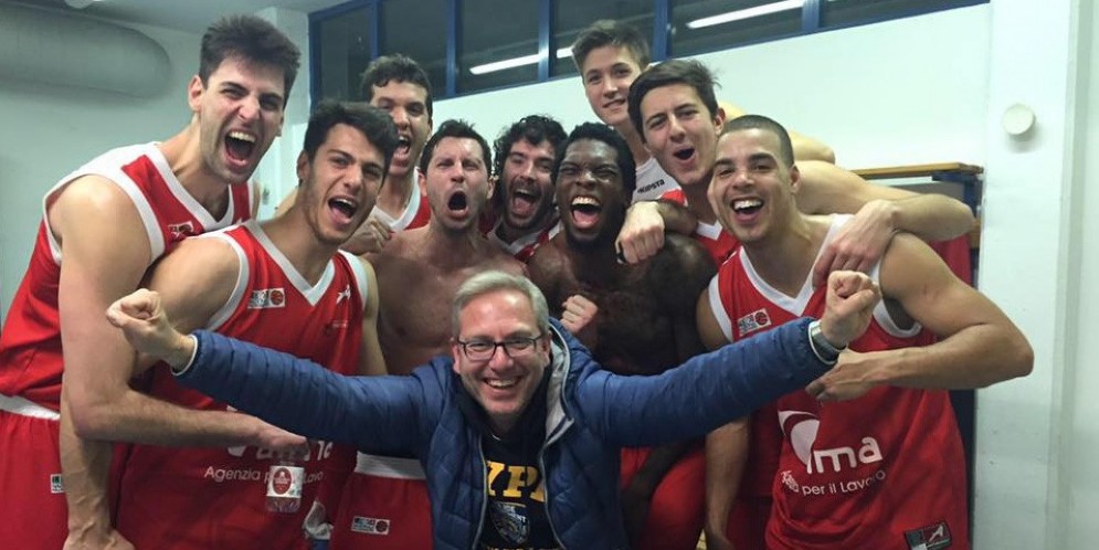 La gioia dei 'muli' triestini dopo la vittoria