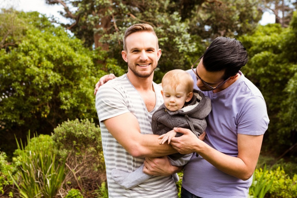Coppie gay e adozioni