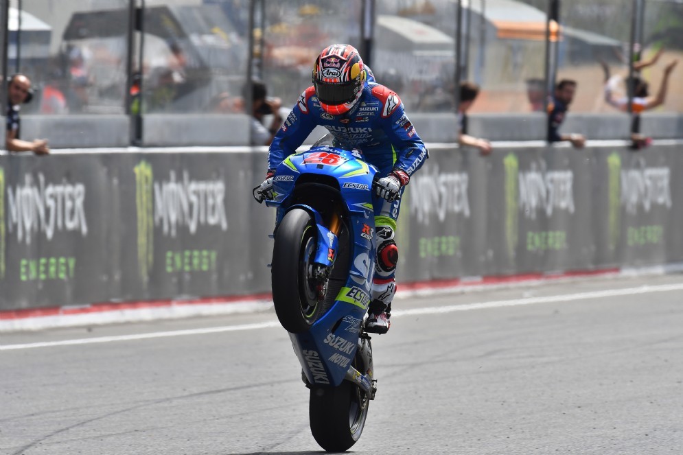 Viñales impenna sul traguardo di Le Mans