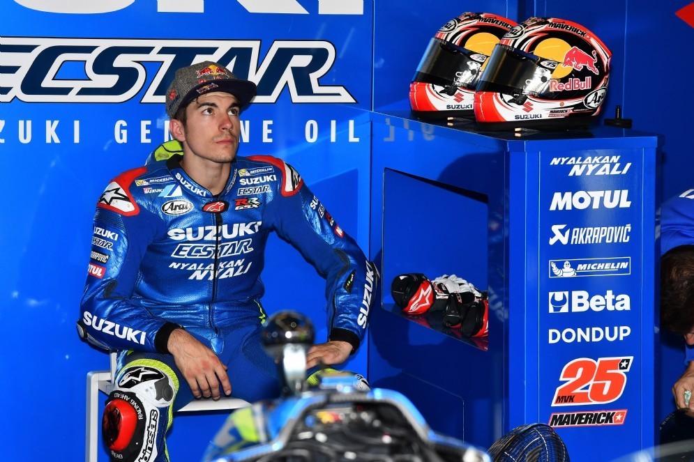 Maverick Viñales al box Suzuki