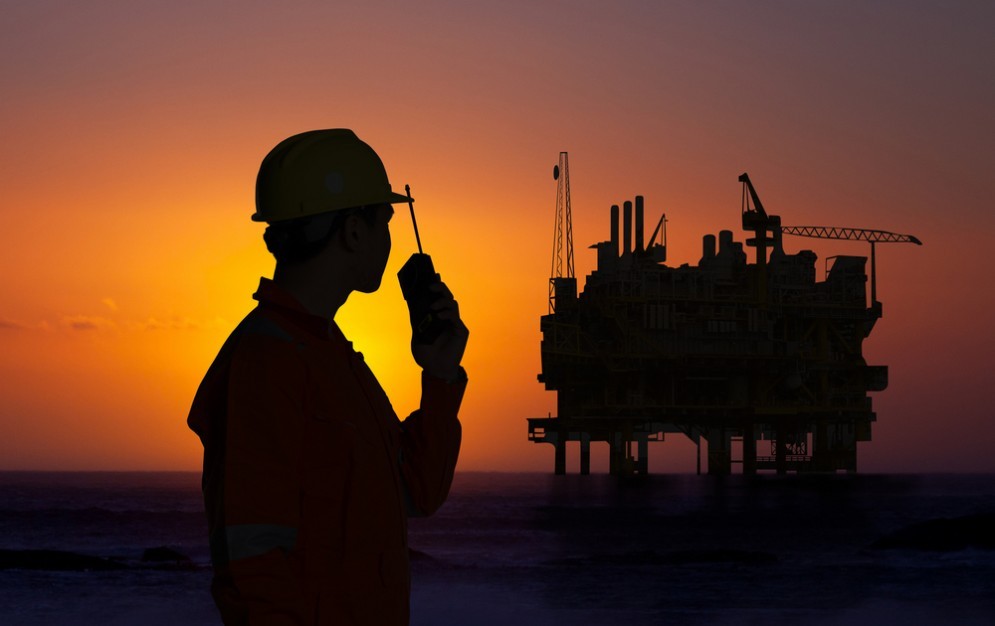 Il petrolio vola verso quota 50 dollari, ma cosa succede in Basilicata?