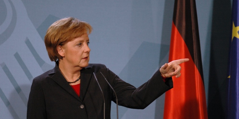 La locomotiva tedesca rallenta: la Bundesbank taglia le stime della crescita.