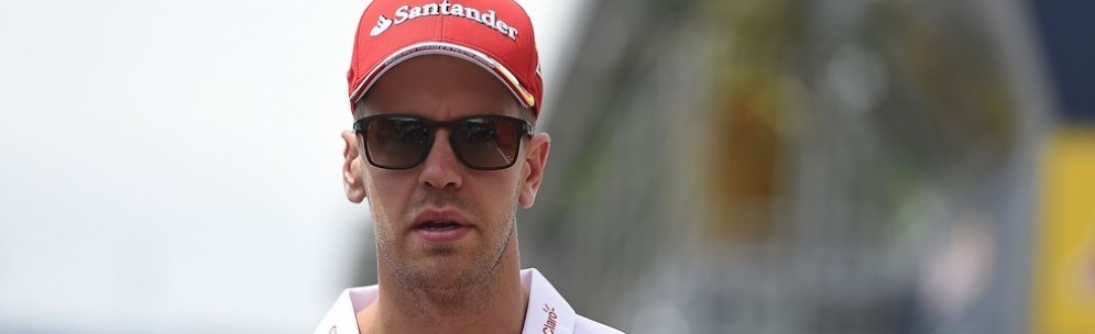 Sebastian Vettel nel paddock in Austria
