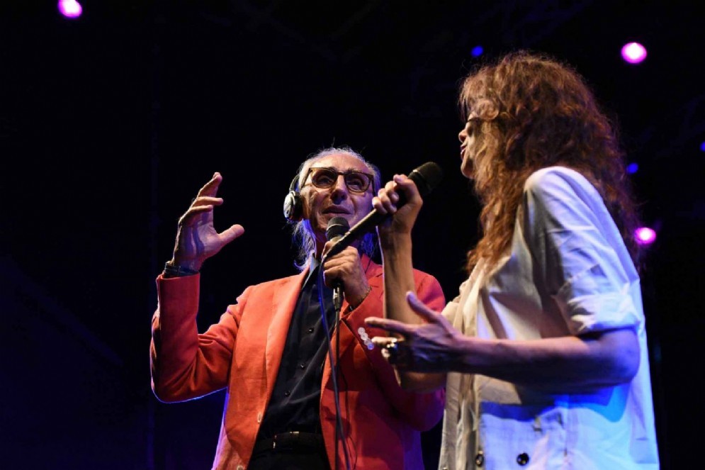 Franco Battiato e Alice sul palco del Gru Village