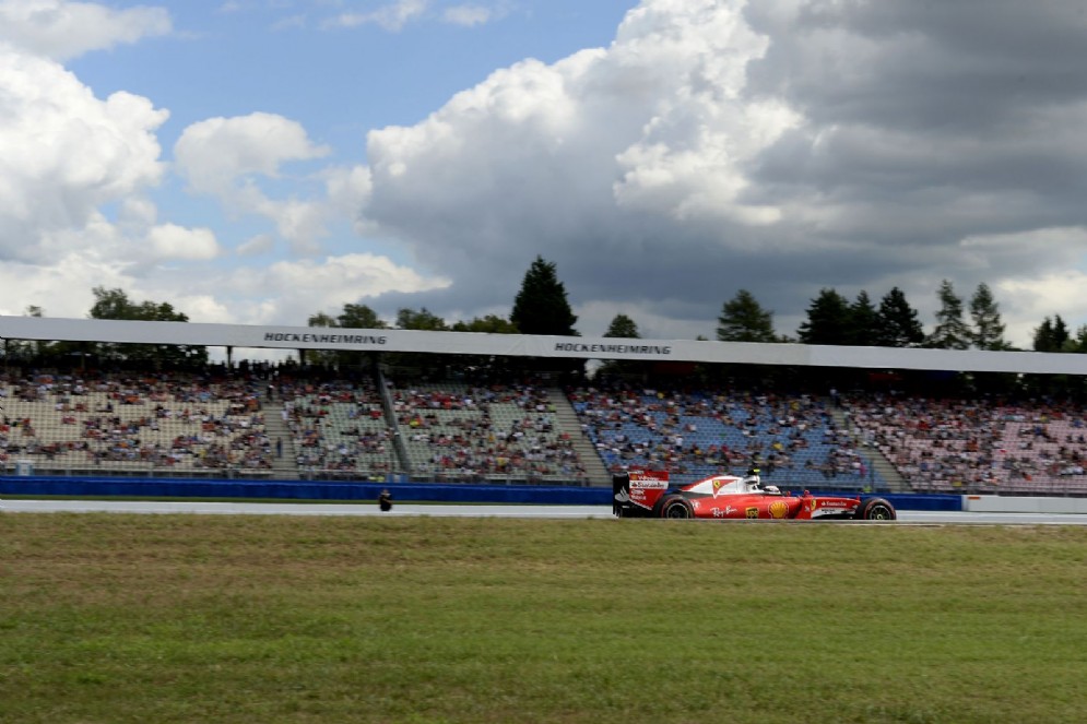 Vettel davanti al suo pubblico di casa