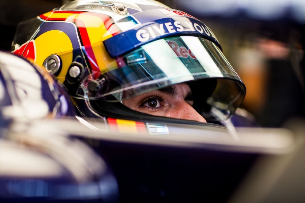 Carlos Sainz a bordo della sua Toro Rosso