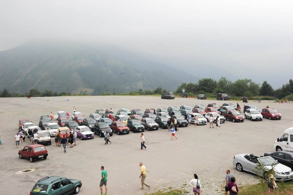 Le auto partecipanti al 1° Raduno Fiat Panda del Biellese a Bielmonte
