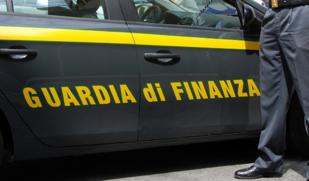Fiamme Gialle di Pordenone sequestrano beni per 2,5 mln a rom