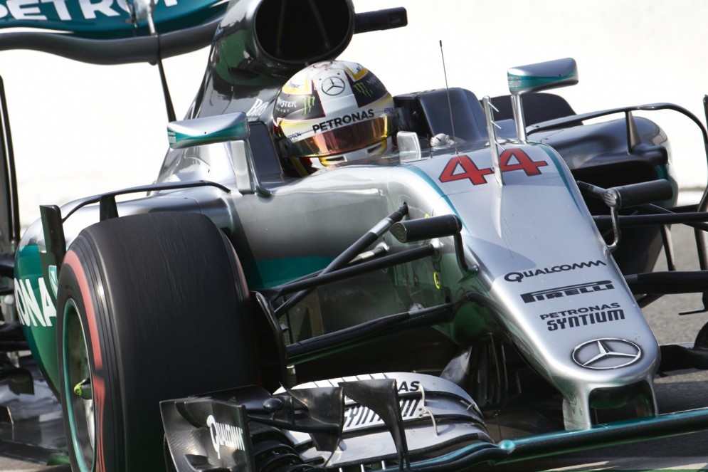 Lewis Hamilton in azione a Monza