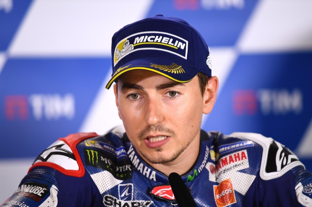 Jorge Lorenzo infuriato in conferenza stampa