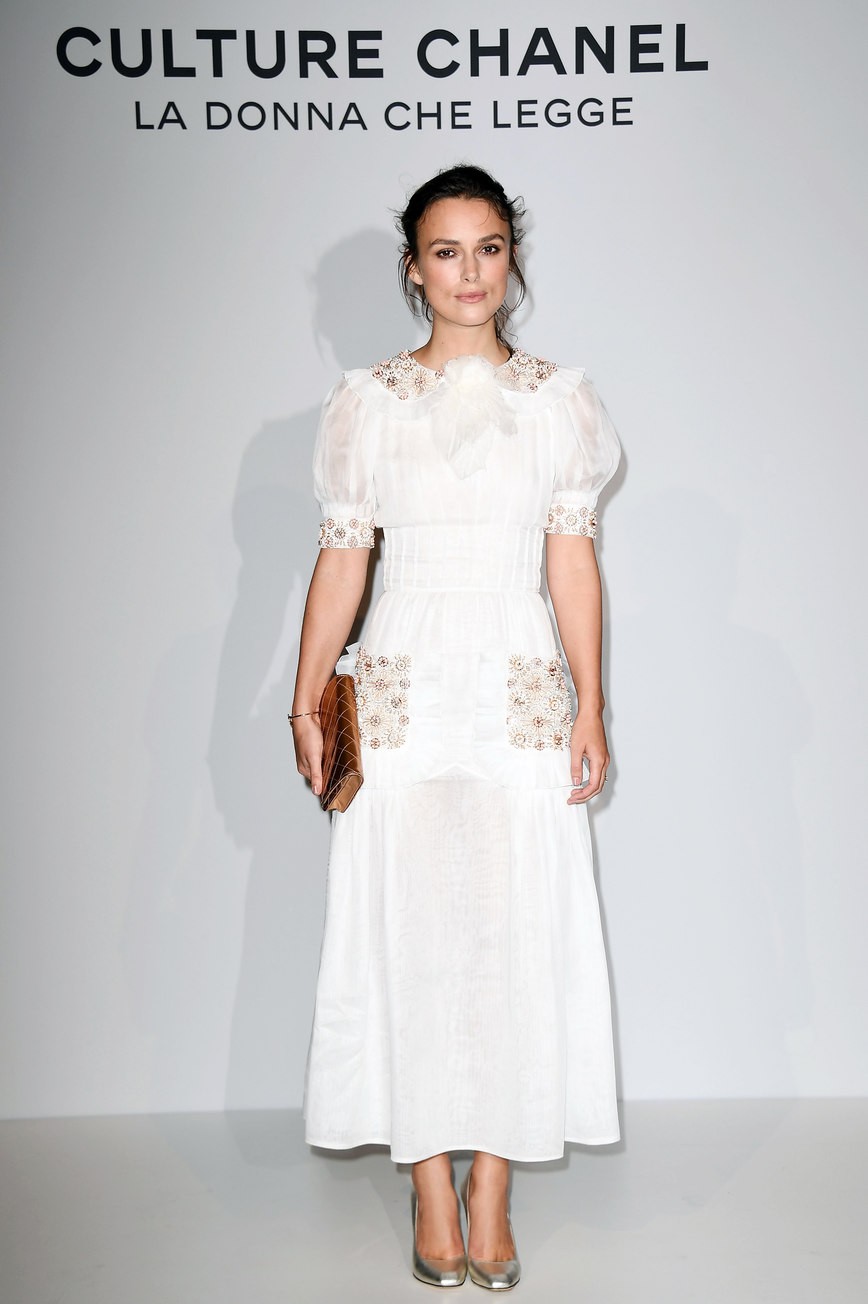 Keira Knightley a Culture Chanel - la donna che legge