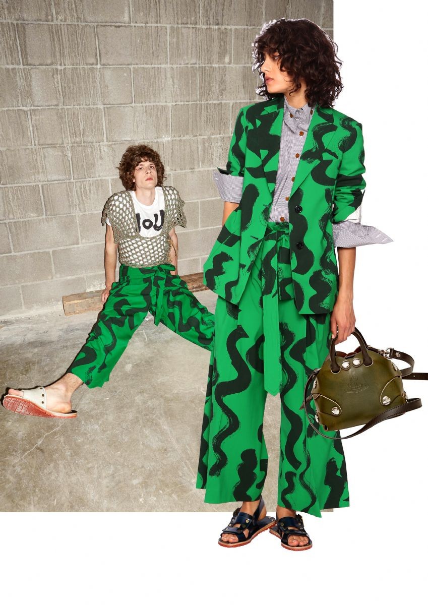Un look delle collezione Vivienne Westwood SS 2017