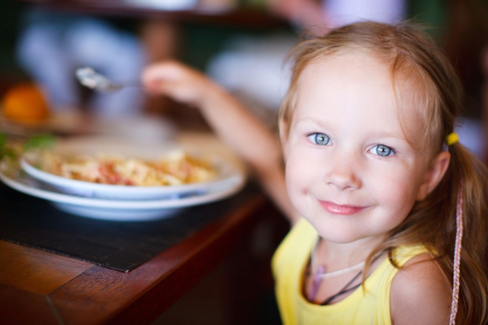 Mangiare in sicurezza, dalla Sipps la guida con la manovra salvavita