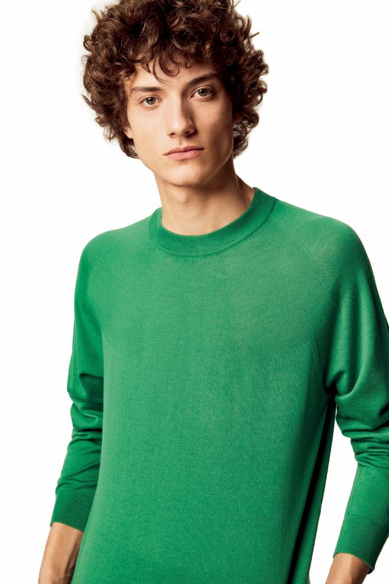 TV31100 il nuovo maglio senza cuciture di Benetton