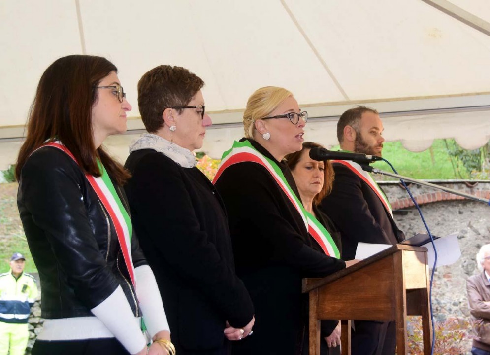Autorità sul palco