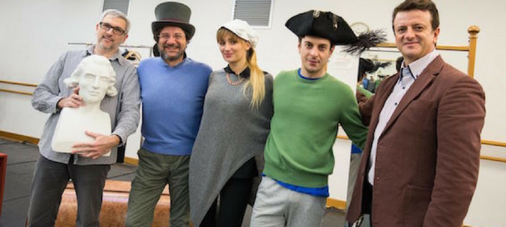 Oscar Cecchi, Nicolò Ceriani, Elisa Verzier, Giulio Cancelli e il maestro Carmine Pinto in "La serva padrona"