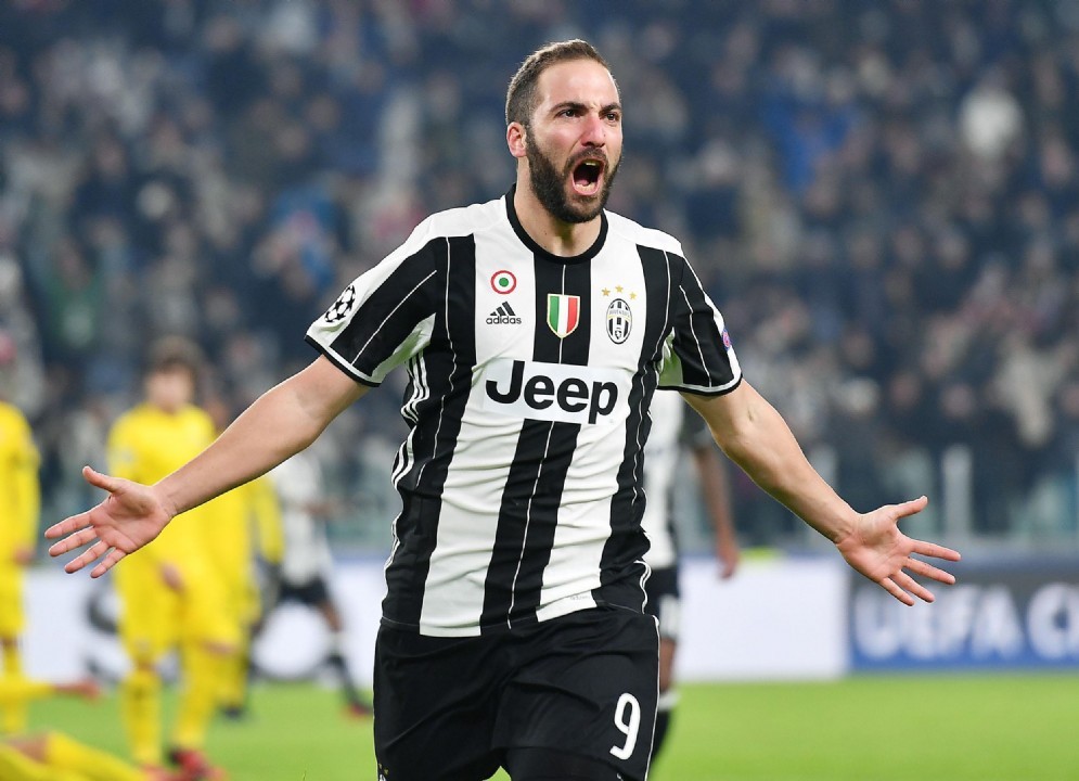 Gonzalo Higuain autore del goal della vittoria bianconera