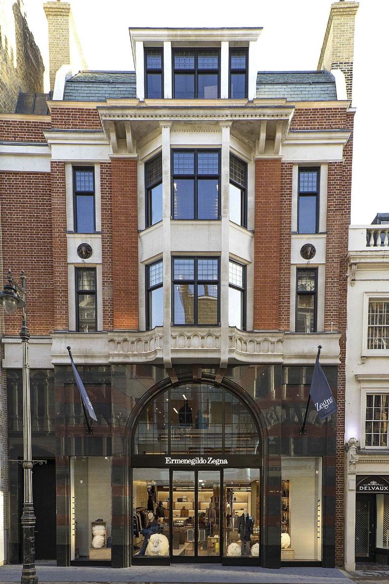 L'ingresso del nuovo global store Zegna a Londra