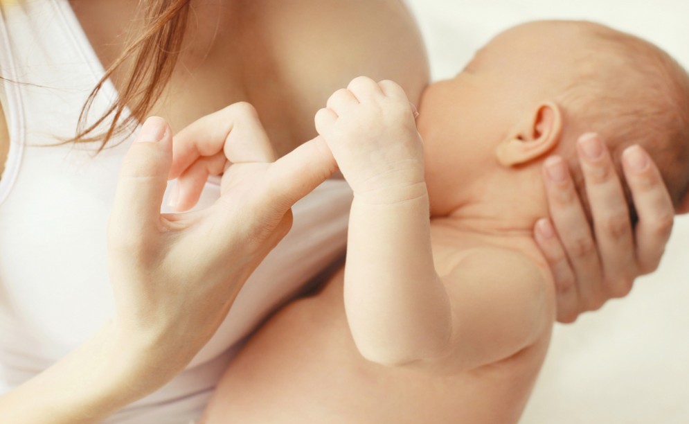 Quante ore dorme un neonato?