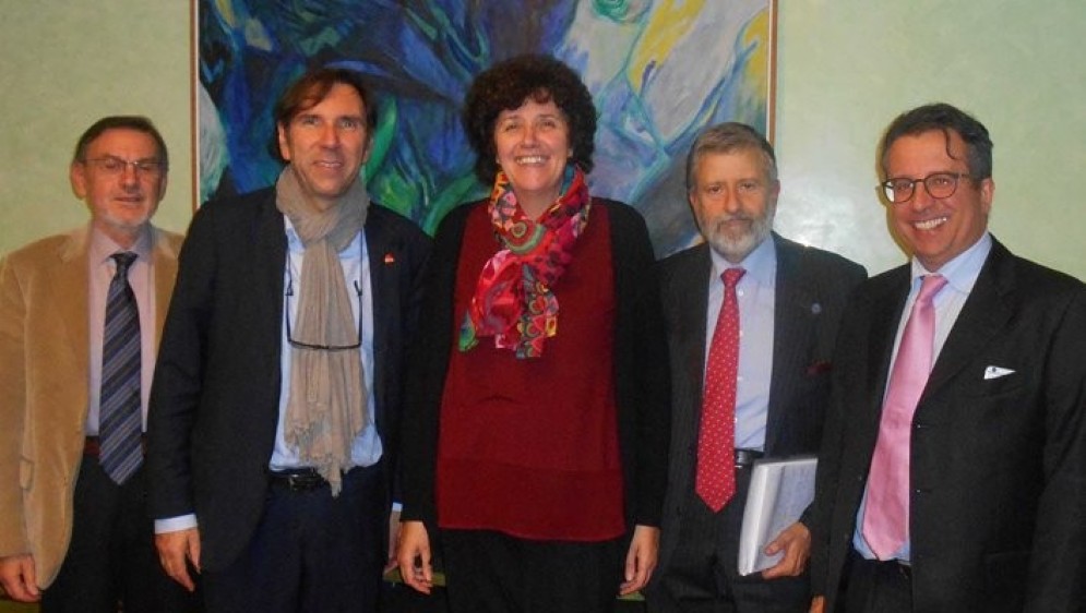 Francesco De Benedetto (Consigliere Federmanager FVG), Daniele Damele (Presidente Federmanager FVG), Loredana Panariti (Assessore regionale Lavoro), Maurizio Bressani (Segretario CIDA FVG) e Edo Tagliapietra (Segretario Federmanager FVG)