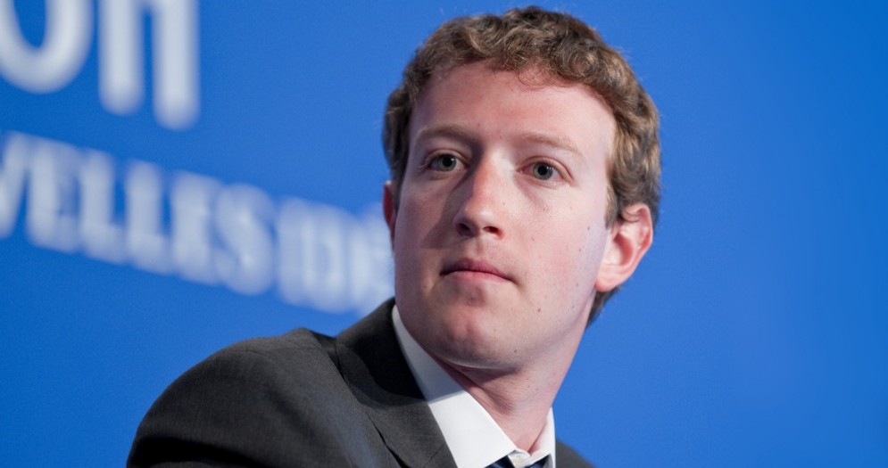Trump blocca i rifugiati, Zuckerberg: Senza gli immigrati non ci sarebbe l'America