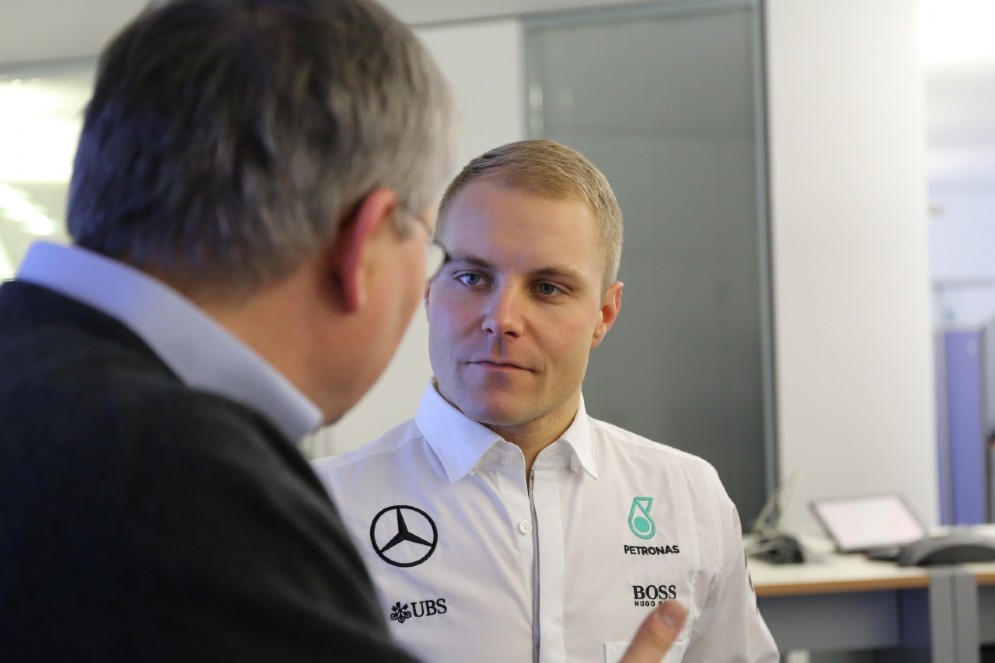 Valtteri Bottas con la divisa Mercedes