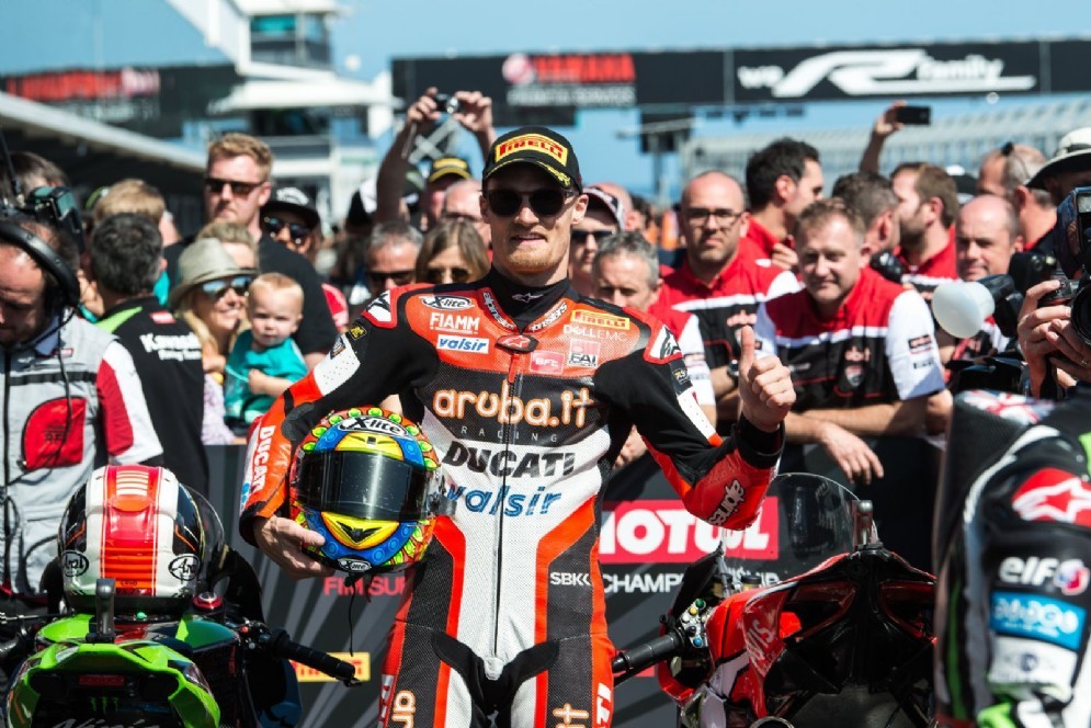 Chaz Davies festeggia il podio in Australia