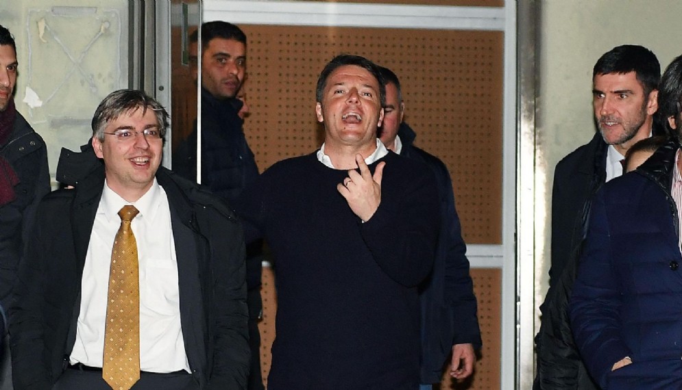 Il segretario del Pd Matteo Renzi al Lingotto