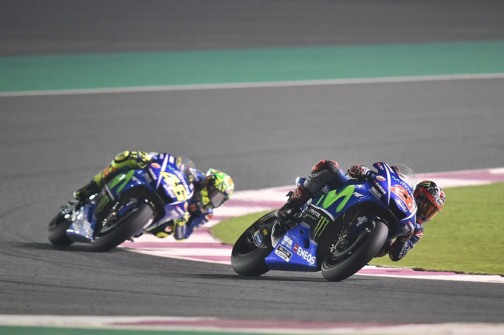 Il Dottore insegue il suo compagno di squadra Maverick Vinales