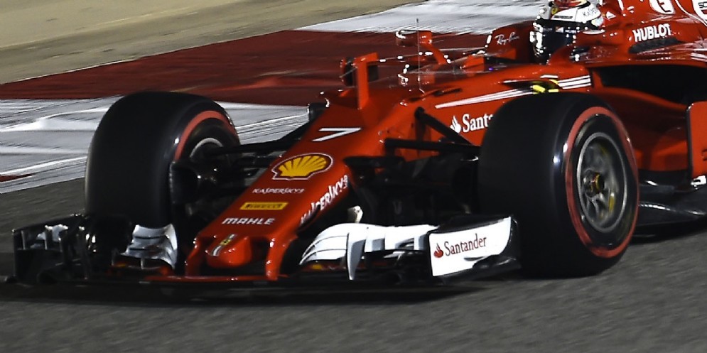 L'ala anteriore sulla SF70 di Kimi Raikkonen in azione