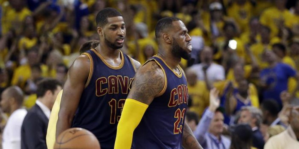 Cleveland passa su Indiana 117-111 con Kyrie Irving che segna 37 punti