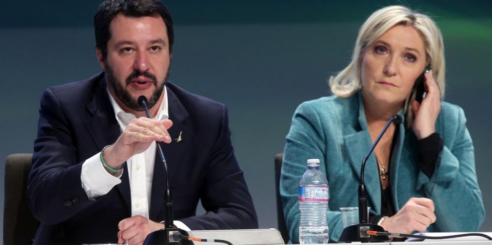 Il segretario della Lega Matteo Salvini e la candidata all'Eliseo Marine Le Pen.