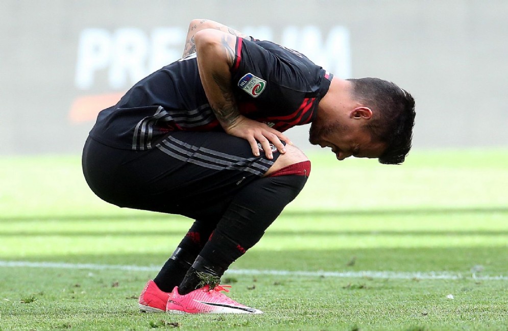 La disperazione di Suso dopo il rigore fallito contro l'Empoli