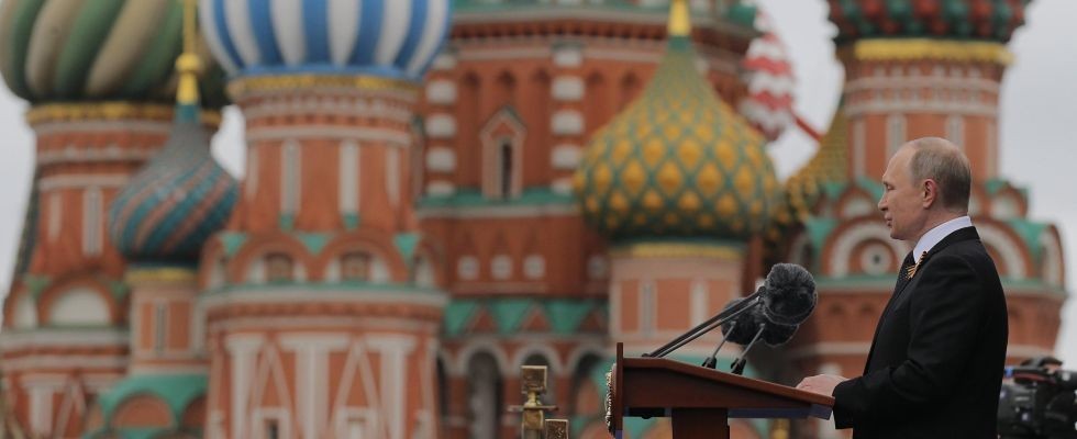 Putin tiene il suo discorso sulla Piazza Rossa in occasione della Parata.