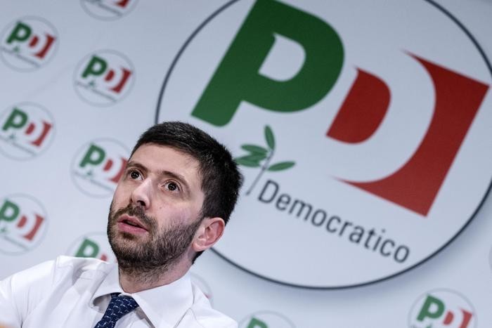 Speranza: «Vorrei capire per fare cosa prima che con chi allearmi»