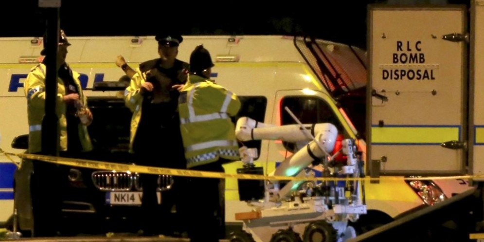 Mezzi di soccorso accorsi dopo la strage