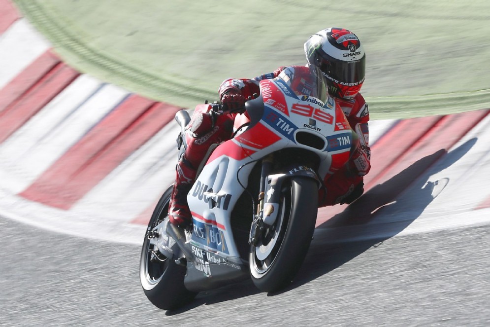 Il ducatista spagnolo in pista al Montmelò