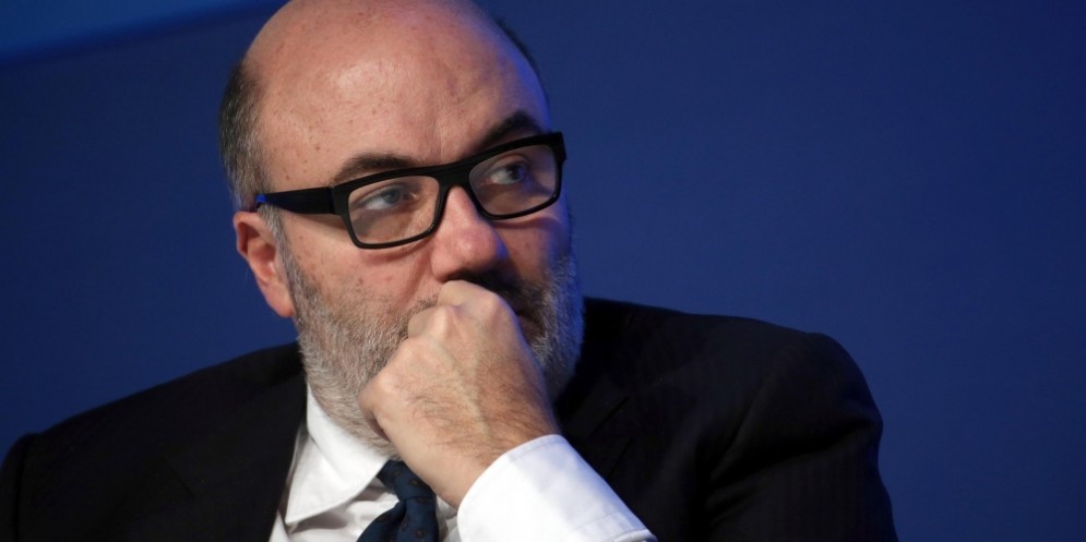 L'amministratore delegato di Bpvi e Veneto Banca, Fabrizio Viola, attende il via libera da Bruxelles per la ricapitalizzazione precauzionale.