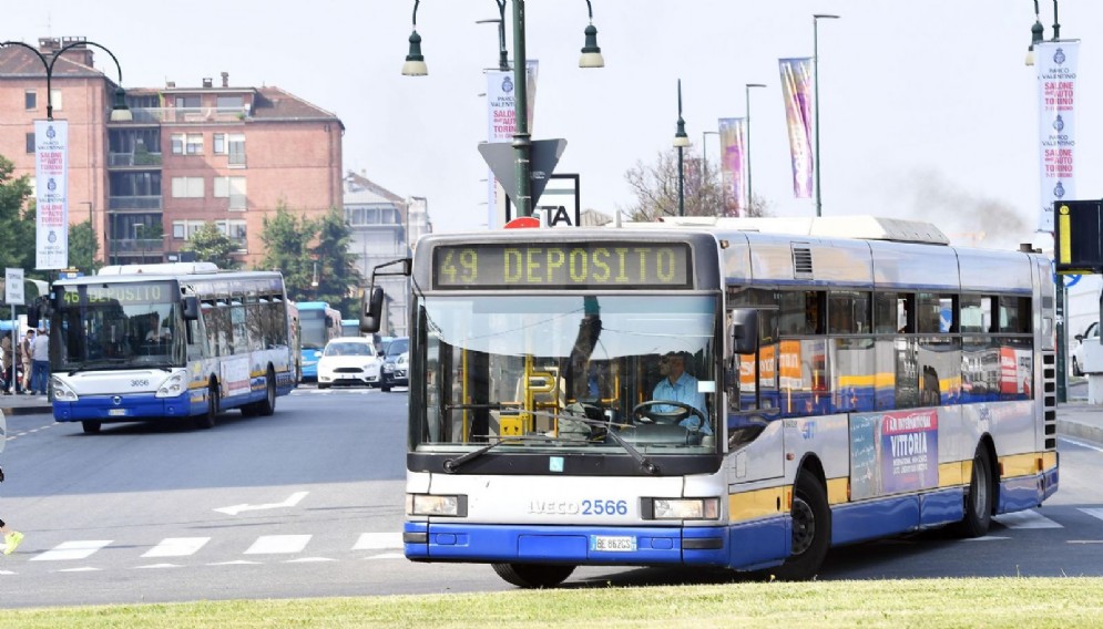 Sciopero di treni, aerei, autobus e metro