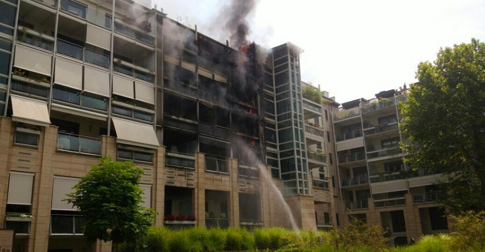 Incendio in via Martiri della Libertà