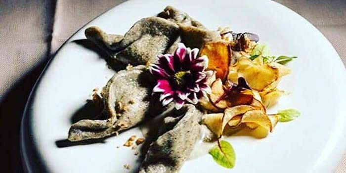 Ravioli di canapa, zucca fermentata e topinamburg in due consistenze