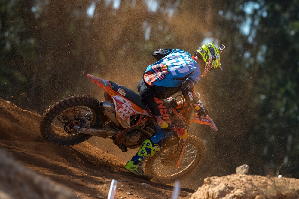 Il campione siciliano in azione ad Agueda sulla sua Ktm