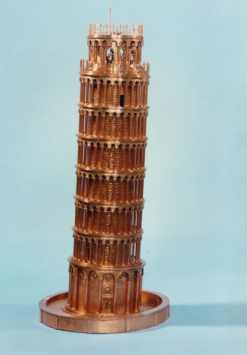 Torre di Pisa in rame
