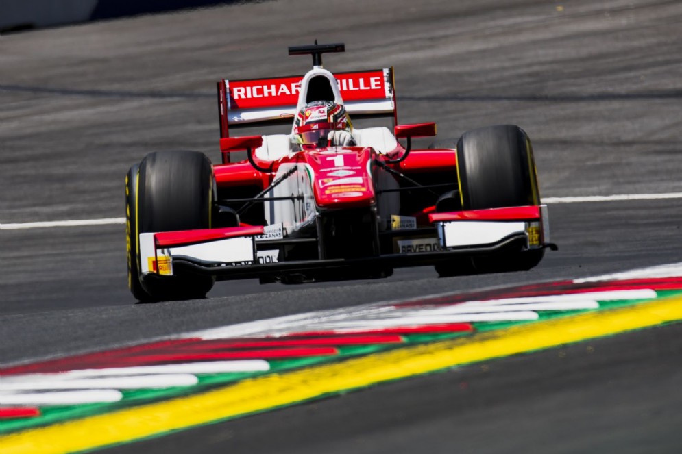 Leclerc in azione in Austria con la monoposto del team Prema