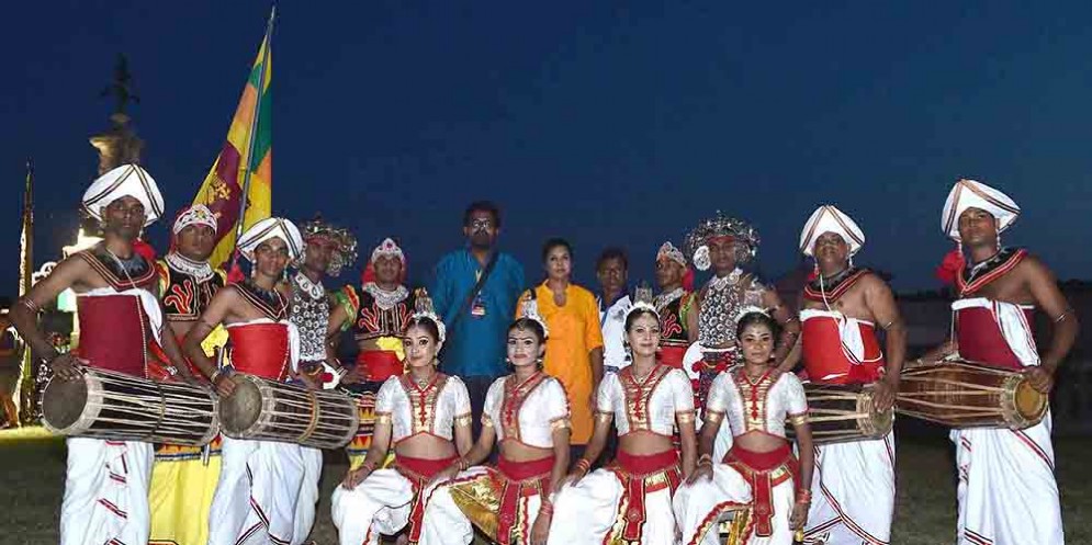 Danze e musiche dal mondo a Villa Manin, il gruppo dello Sri Lanka