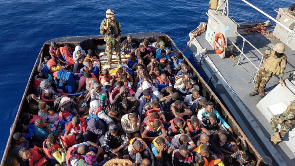 Immigrati pronti a partire dalla Libia alla volta dell'Italia