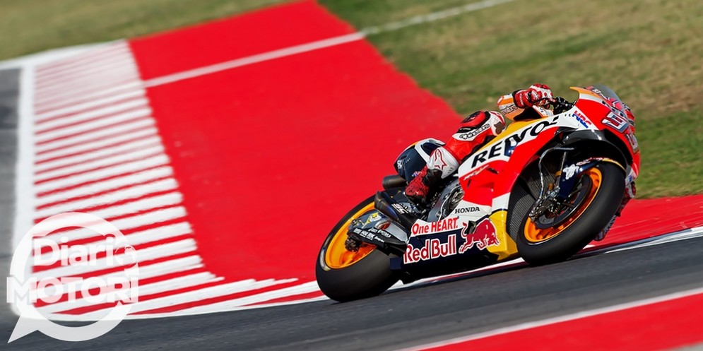 Marc Marquez in sella alla sua Honda nel GP di San Marino