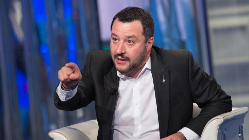 Il segretario del Carroccio commenta su Facebook i fatti dello stupro di Roma.